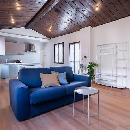 Attic Romance With Balcony *