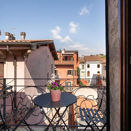 Apartmán Attic Romance With Balcony *